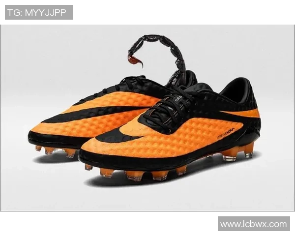 球星复刻足球鞋价格解析与购买指南选购技巧