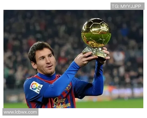 足球界的大老二是谁 揭秘仅次于球王的传奇人物与成就